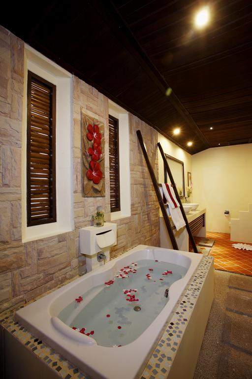 The Kara Pool Villa Nai Yang Beach Kültér fotó